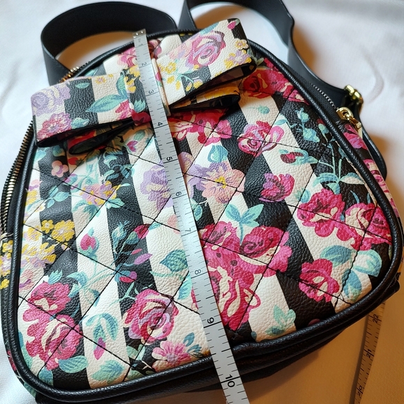 Betsey Johnson Backpack Bag - Picture 3 of 12
